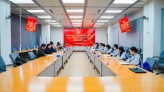 做风鞭策各项工做落地收效